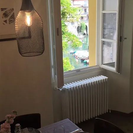 Dom wakacyjny Al Vecchio Porto Casa A Cannero *