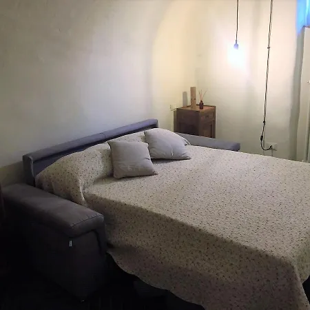 Holiday home Al Vecchio Porto Casa A Cannero *